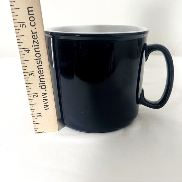 Chantal Cobalt Blue Measuring Cup 4 Cup/900 ML
4 1/2” Tall EUC Bakeware - Picture 5 of 5